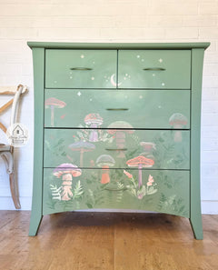 Dixie Belle Moonlit Mushrooms sablon reutilizabil 4 modele
