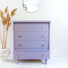 Dixie Belle Lucky Lavender vopsea creta mov pastel 473 ml