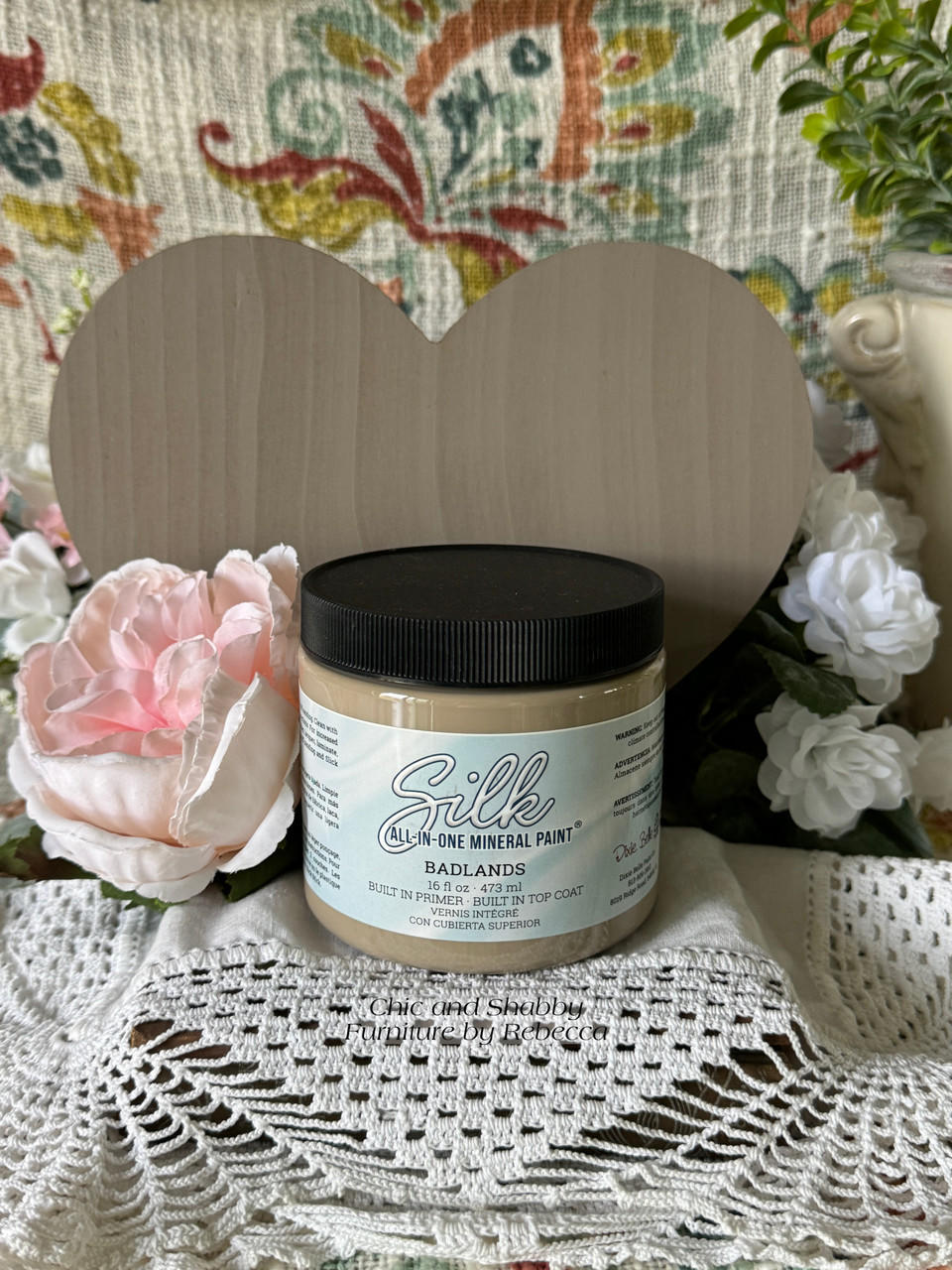 Dixie Belle Silk All-In-One Badlands vopsea minerala gri 473 ml