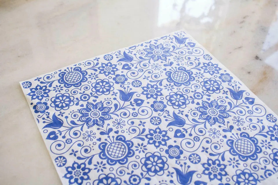Dixie Belle Blue Glass Ornate hârtie decoupage 3 coli vitraliu