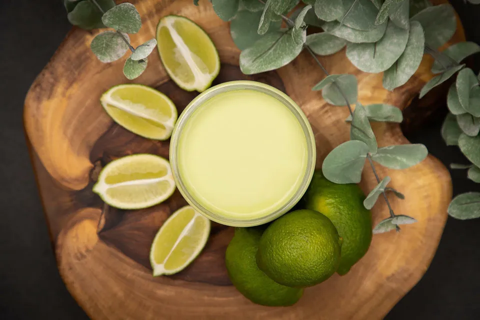 Dixie Belle Limeade vopsea cretă verde pal 473 ml