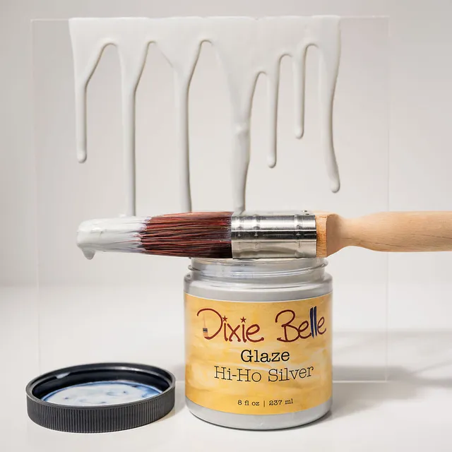 Dixie Belle Hi Ho Silver glaze decorativ argintiu