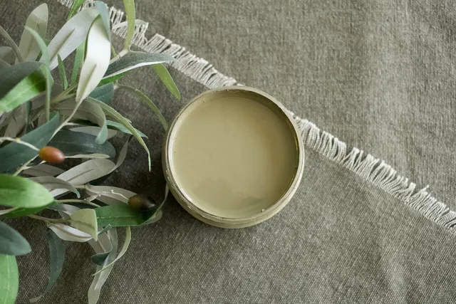 Dixie Belle Silk Hampton Olive vopsea mobilă 473 ml verde mat