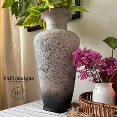 Dixie Belle Terra Onyx vopsea argila negru intens
