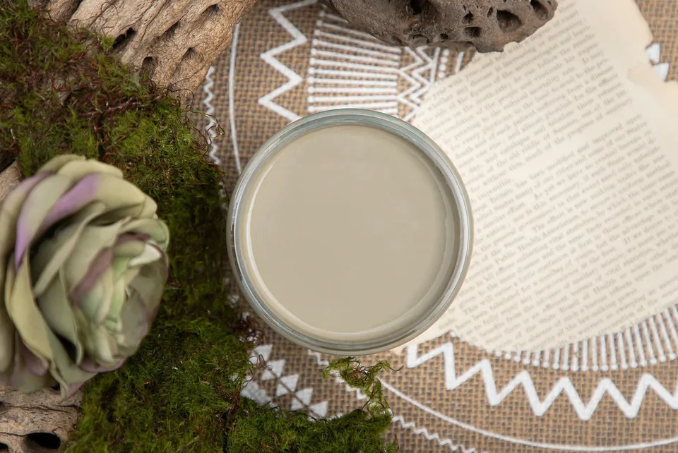 Dixie Belle Chalk Mineral Paint Spanish Moss vopsea cretă 473 ml verde