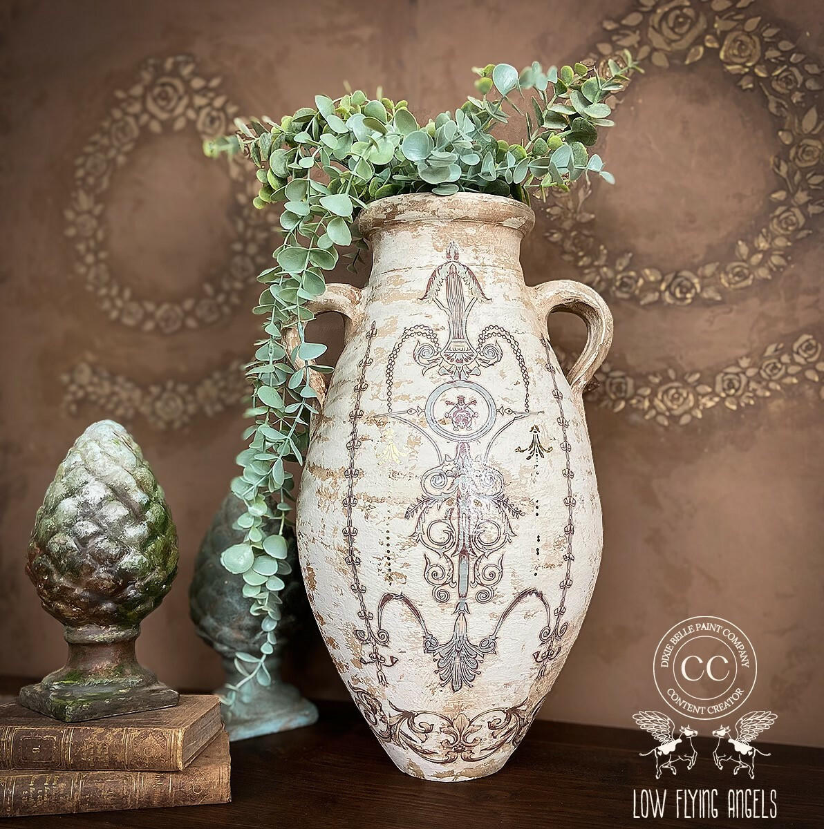 Dixie Belle Belles and Whistles Gilded Damask transfer decorativ