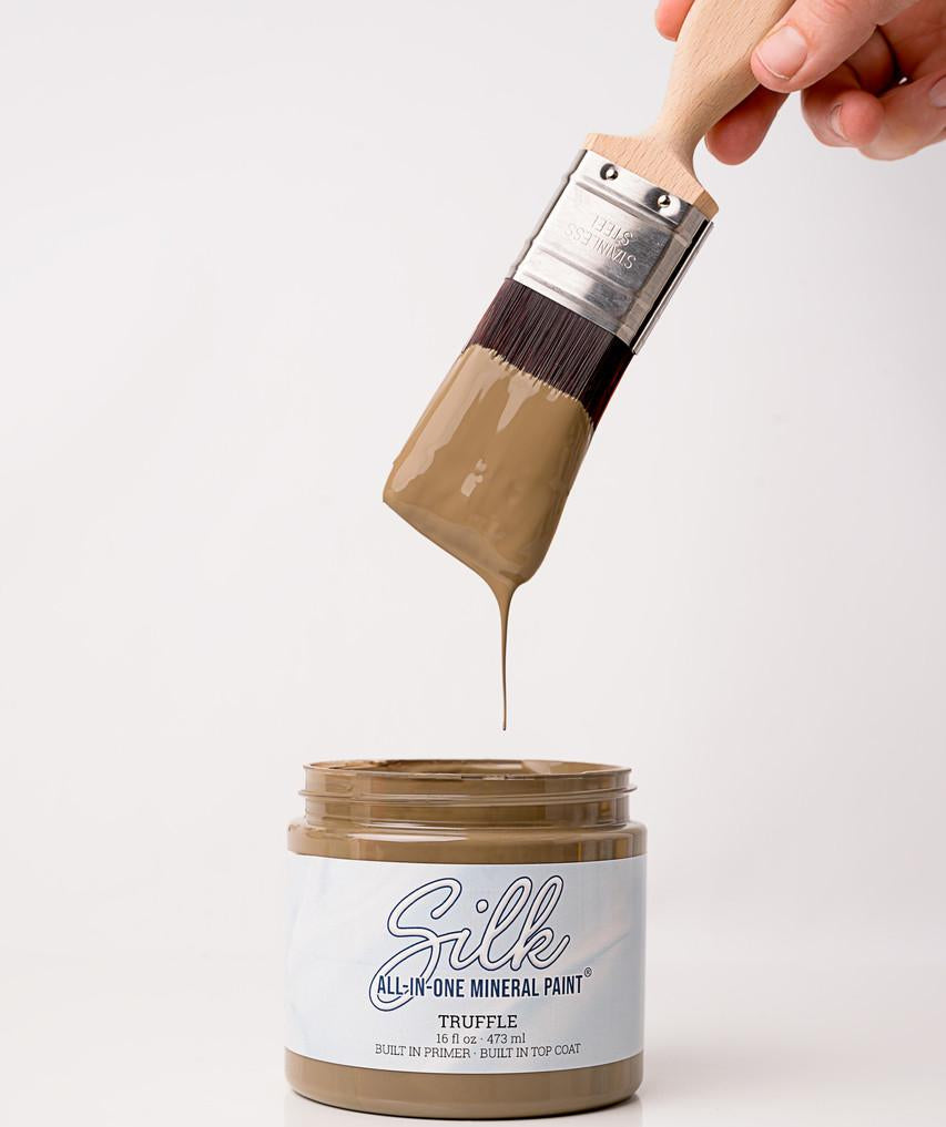 Dixie Belle Silk Truffle vopsea mobila 473 ml maro inchis