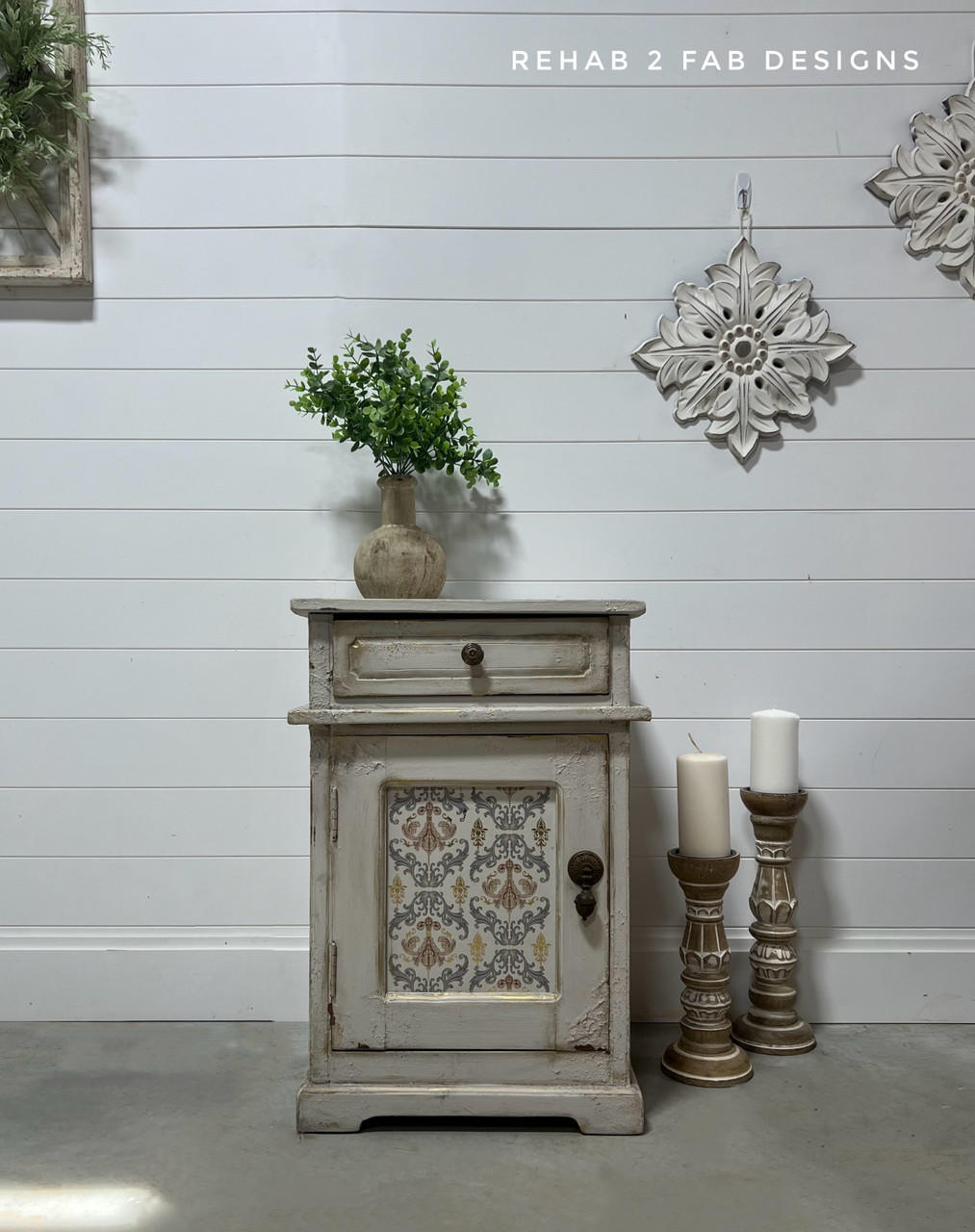 Dixie Belle Belles and Whistles Gilded Damask transfer decorativ
