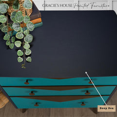 Dixie Belle Deep Sea vopsea Silk bleumarin 473ml mat