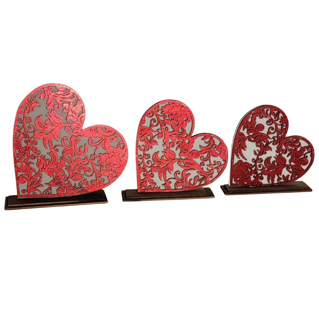 Dixie Belle Filigree Hearts decoratiuni lemn 3 inimi traforate